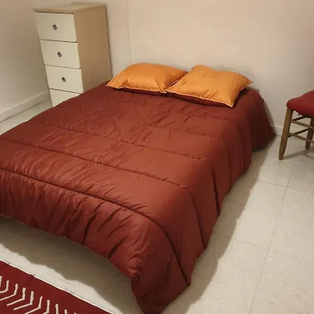 아파트 Spacieux Duplex 